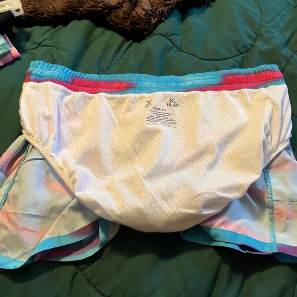 Xersion Women's Athletic Shorts Teal/Wine & Red Size XL Quick Dri - Picture 9 of 9